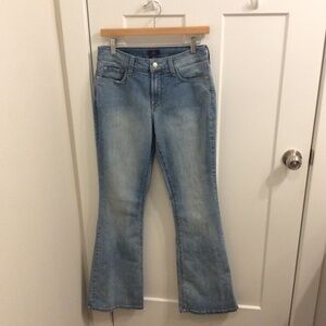 NYDJ light denim Flares sz 6 - women's jeans